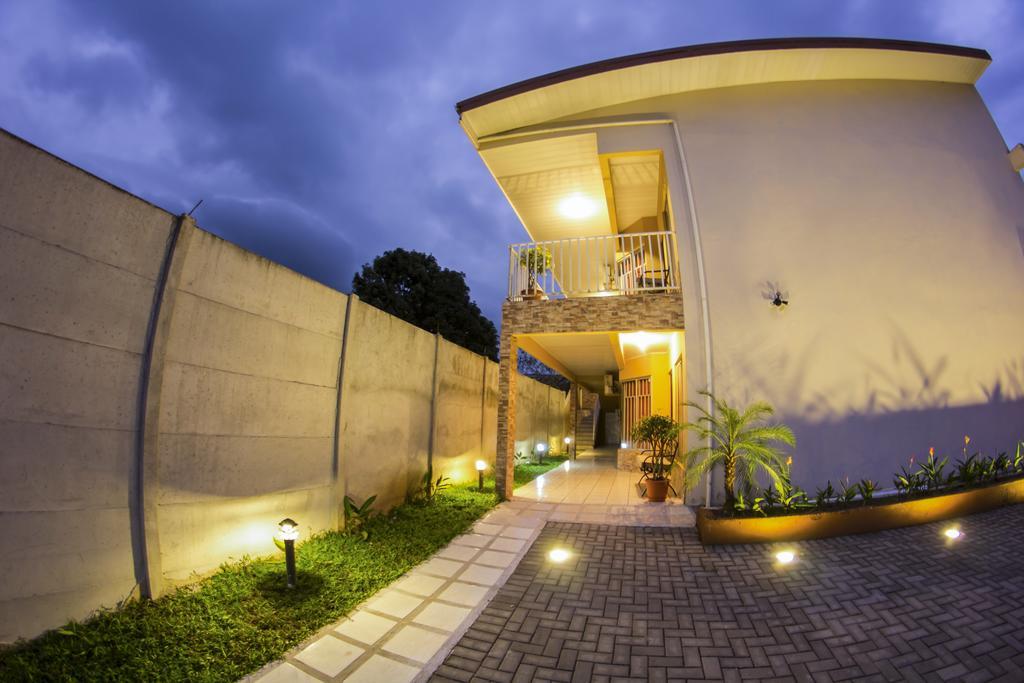 Apartamentos Valle Del Volcan La Fortuna Dış mekan fotoğraf